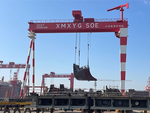 MU250t造船(chuán)門(mén)式起重機(jī)